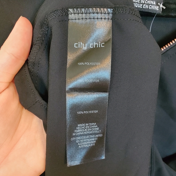 City Chic Plus Size Sexy Fling Elbow Sleeve Top - Picture 6 of 11